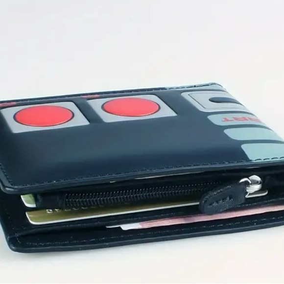 COPY - Original NES Nintendo System  control inspired Wallet black - Picture 7 of 10